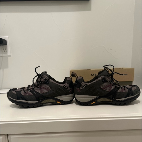 Merrell Women’s Siren Sport GTX Hiking Shoes - Size 7 - Picture 8 of 9
